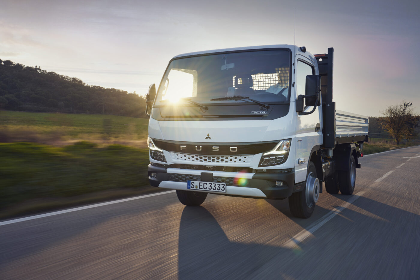 Camions FUSO Canter FUSO Camions FUSO Canter FUSO